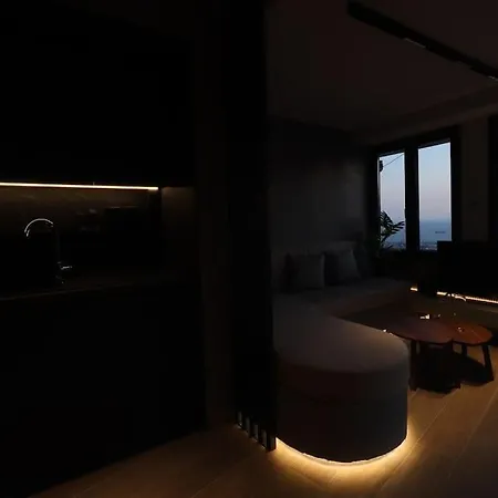 Skyline Suite&Spa Thessaloniki Exterior photo